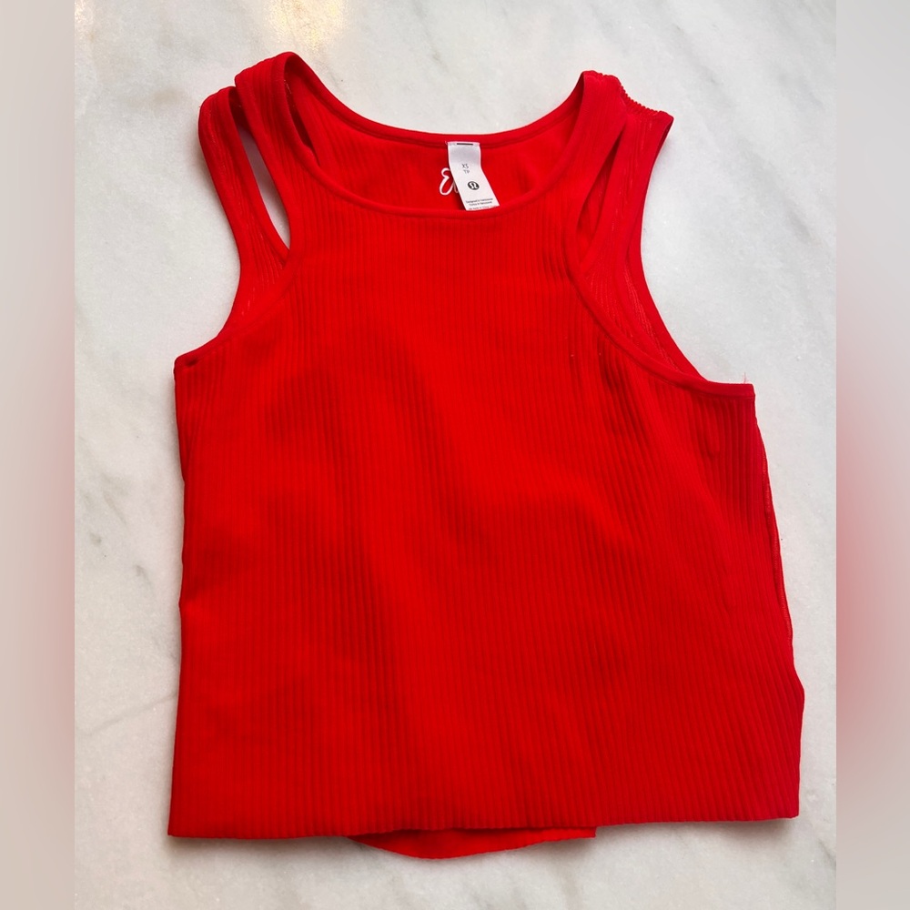 Lululemon red tank xs Cut-Out Knit Tank Top
Spicy Red/Cherry pop